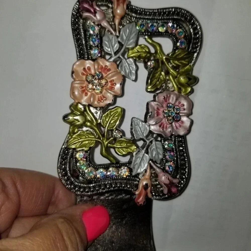 Flower metallic leather belt‎ L